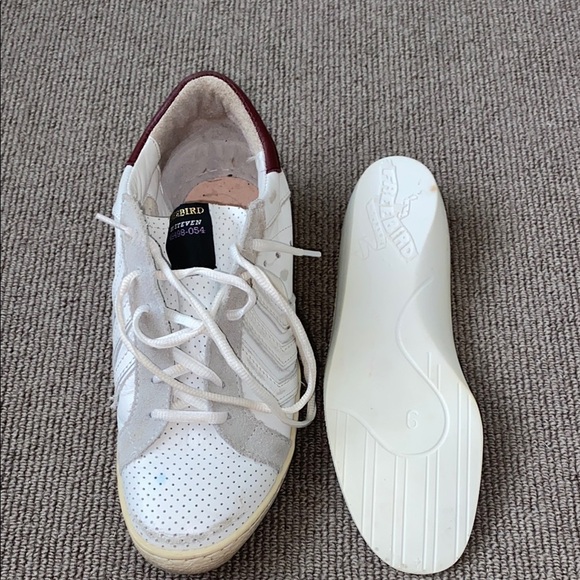 Freebird Women's White and Burgundy Distressed Sneakers sz 9 - Picture 4 of 13